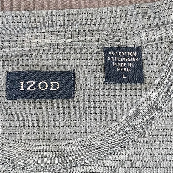 Izod Shirt. EUC. - Picture 8 of 8